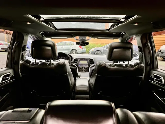 2018 Jeep Grand Cherokee Limited Sterling Edition - Photo 10