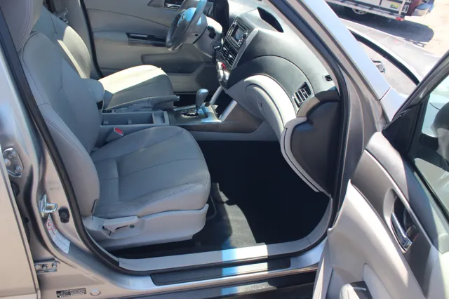 2011 Subaru Forester X Limited - Photo 15