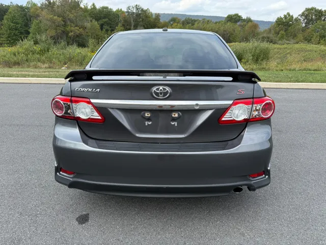 2013 Toyota Corolla S photo 7