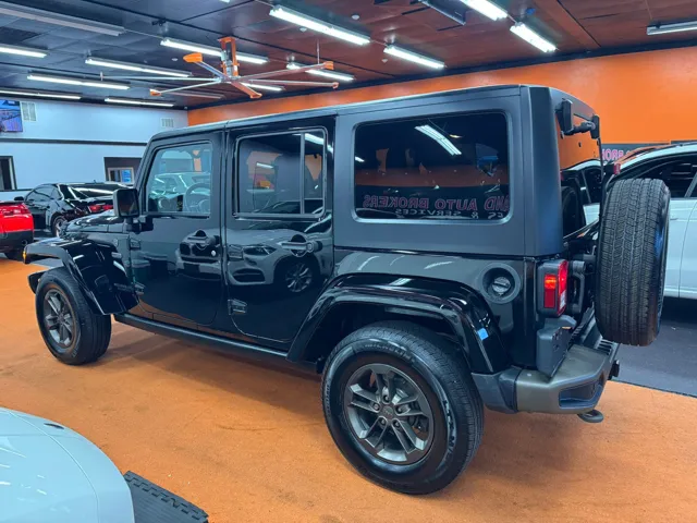 2016 Jeep Wrangler Sahara photo 4