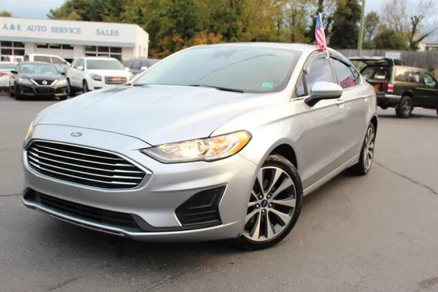 2020 Ford Fusion SE