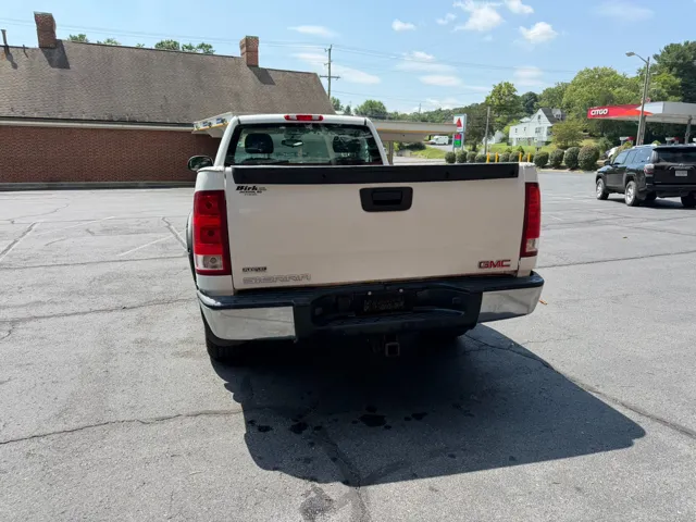 2009 GMC Sierra 1500 Work Truck - Photo 8