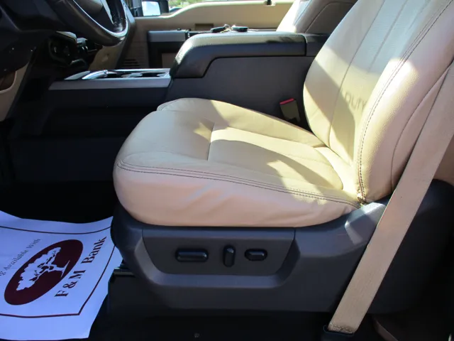 2015 Ford F-250 Lariat photo 8
