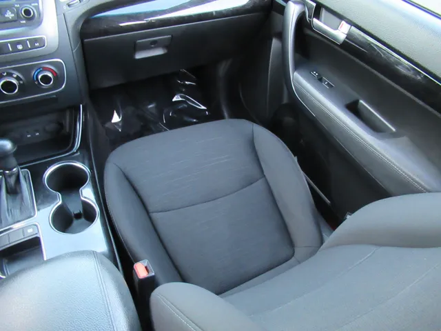 2015 Kia Sorento LX - Photo 21