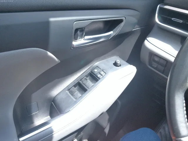 2021 Toyota Highlander XLE - Photo 15