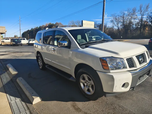 2004 Nissan Armada photo 3