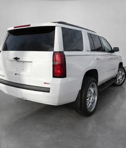 2017 Chevrolet Tahoe LT - Photo 4