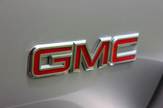 2008 GMC Envoy Denali - Photo 42