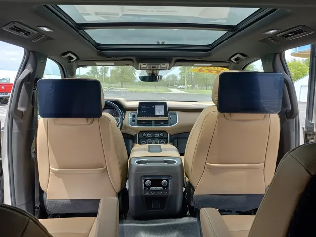 2021 Chevrolet Suburban Premier - Photo 19