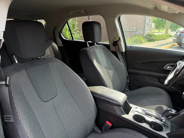 2017 Chevrolet Equinox LT - Photo 25