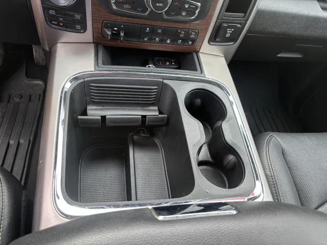 2017 Ram 1500 Laramie photo 14