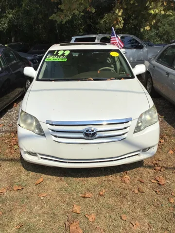 2007 Toyota Avalon XL's photo
