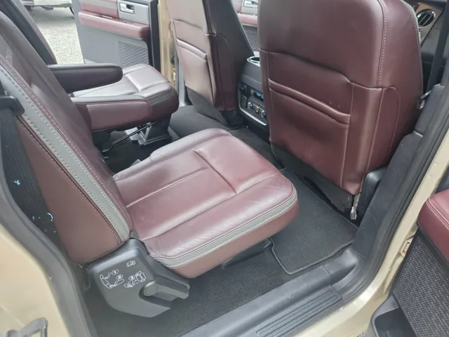 2017 Ford Expedition Platinum - Photo 17