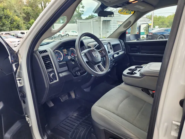 2018 Ram 3500 photo 14