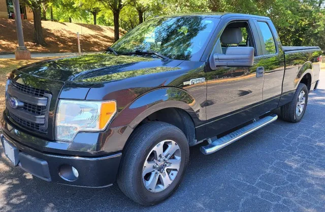 2013 Ford F-150 STX SuperCab 145-in's photo