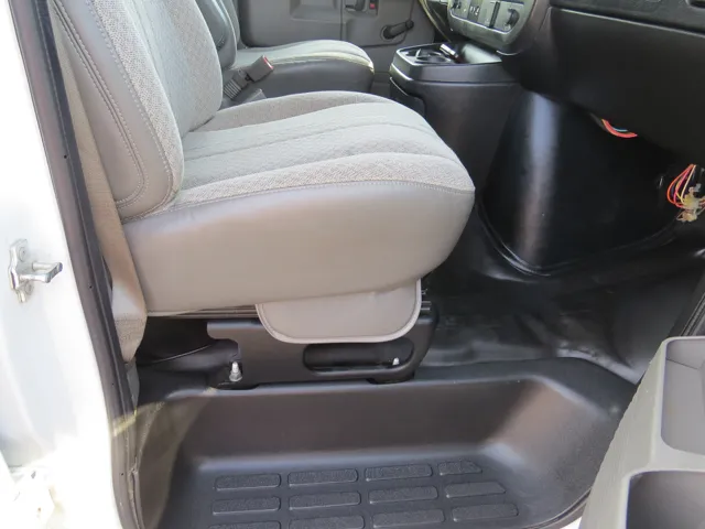 2018 Chevrolet Express 2500 photo 11
