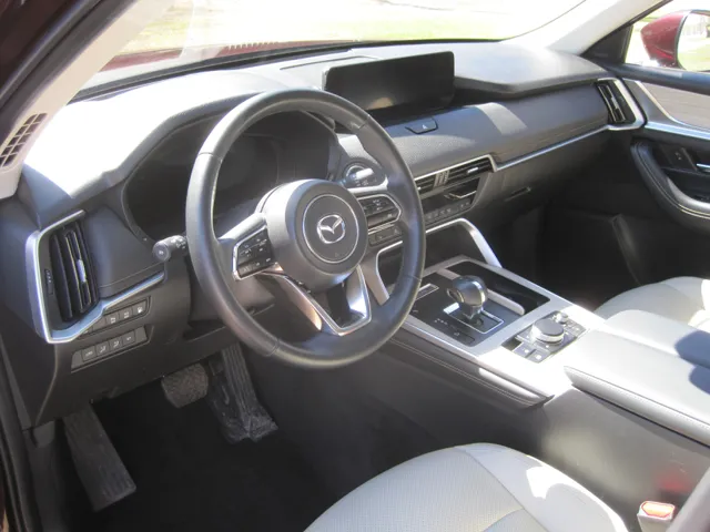 2024 Mazda CX-90 Premium Package - Photo 10
