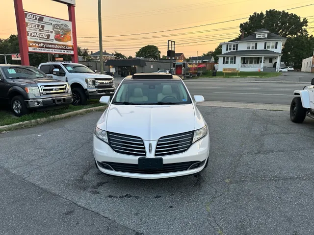 2018 Lincoln MKT Reserve - Photo 6