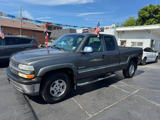 2001 Chevrolet Silverado 1500 1500 4WD Extended Cab LWB LT's photo