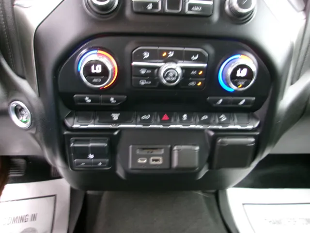 2022 Chevrolet Silverado 2500HD LTZ - Photo 16