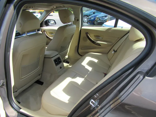 2013 BMW 3 Series 328i - Photo 11