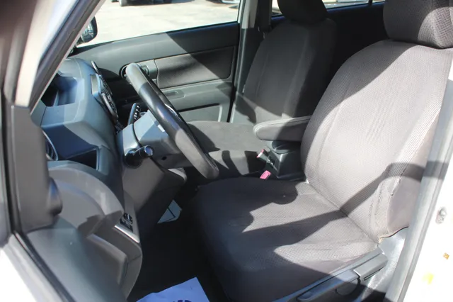 2009 Scion xB photo 15