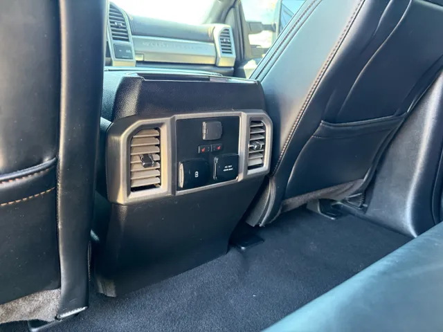 2020 Ford F-350 Super Duty Platinum - Photo 25