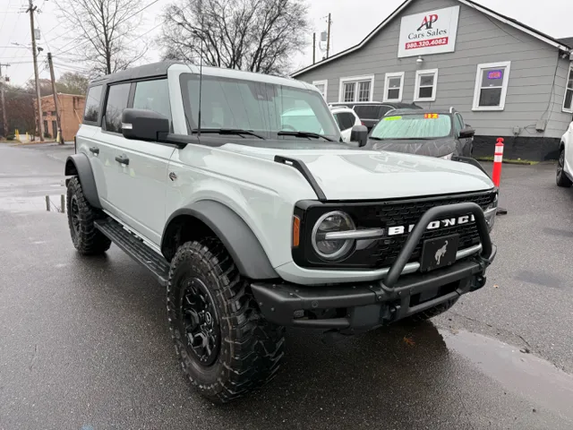 2022 Ford Bronco 4-Door Wildtrak's photo