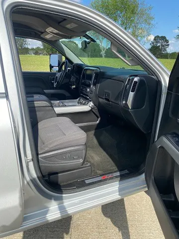 2017 Chevrolet Silverado 1500 LT - Photo 8