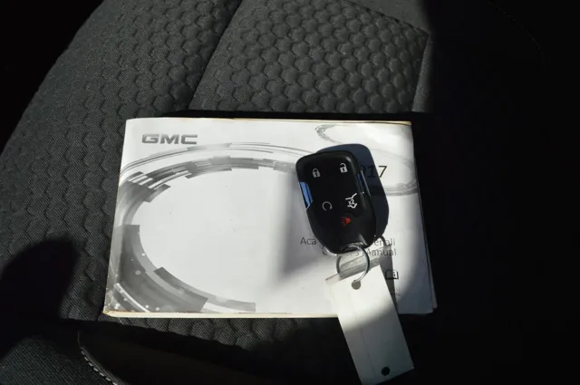 2017 GMC Acadia SLE-2 - Photo 19