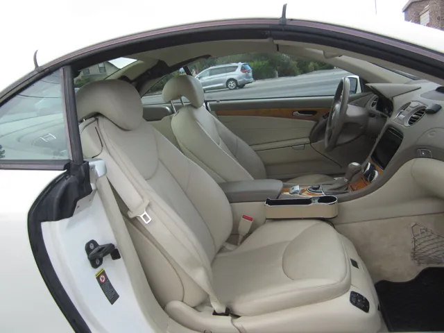 2007 Mercedes-Benz SL-Class SL550 - Photo 11