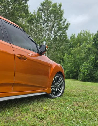 2016 Hyundai Veloster Base - Photo 7