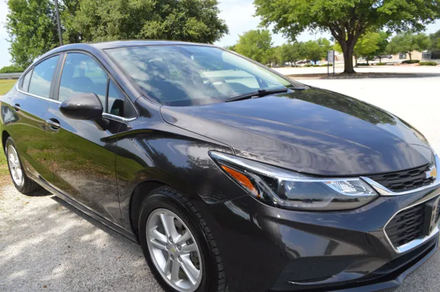 2017 Chevrolet Cruze LT - Photo 10