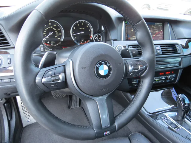 2015 Bmw 550i Sedan photo 8