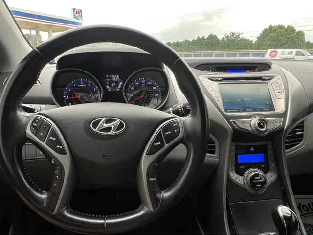 2013 Hyundai Elantra Limited - Photo 16