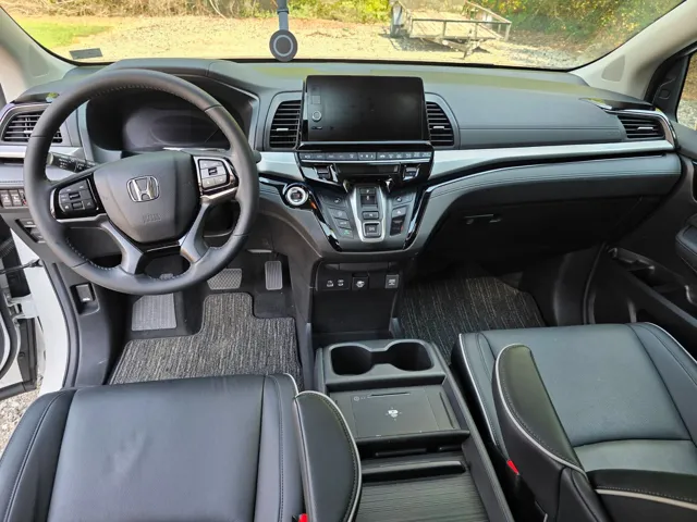 2025 Honda Odyssey Touring - Photo 14