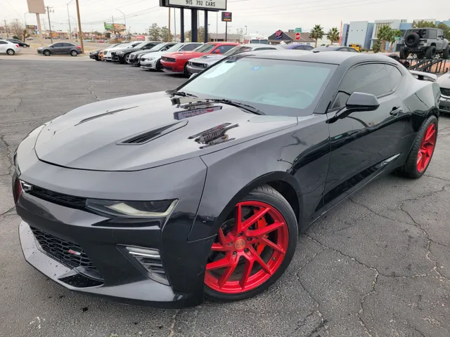 2017 Chevrolet Camaro 2SS - Photo 2