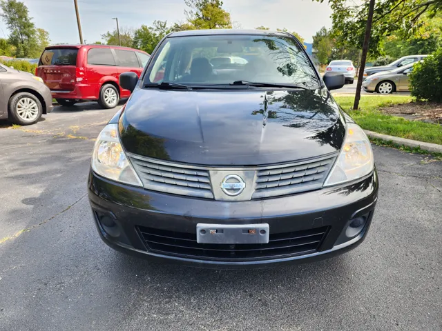 2011 Nissan Versa Base photo 8
