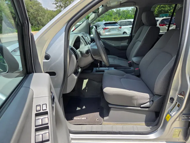 2017 Nissan Frontier SV - Photo 19