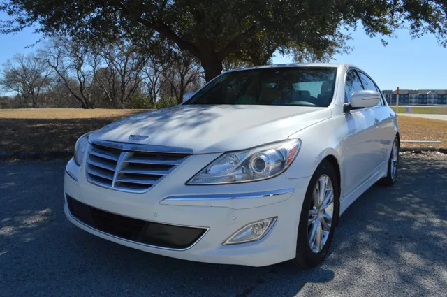 2013 Hyundai Genesis 3.8