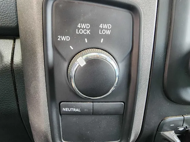2018 Ram 3500 photo 24