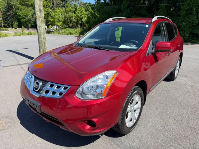 2011 Nissan Rogue's photo