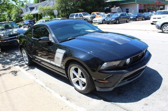 2010 Ford Mustang GT - Photo 3
