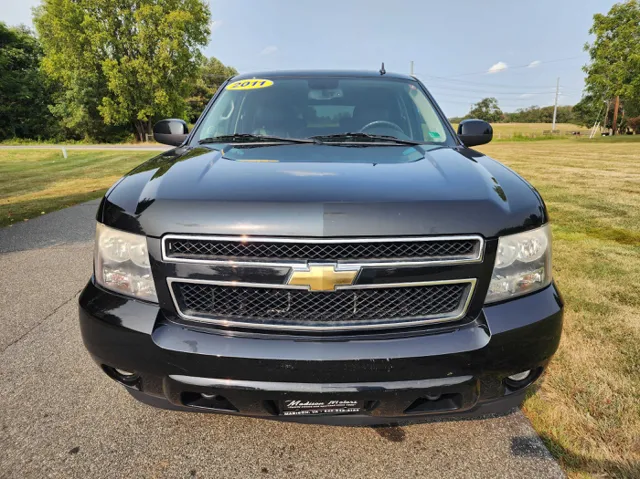 2011 Chevrolet Tahoe LT photo 3