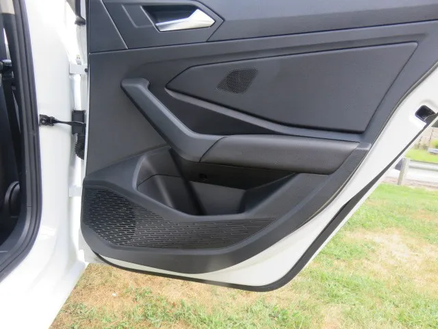 2020 Volkswagen Jetta SE R-Line photo 15