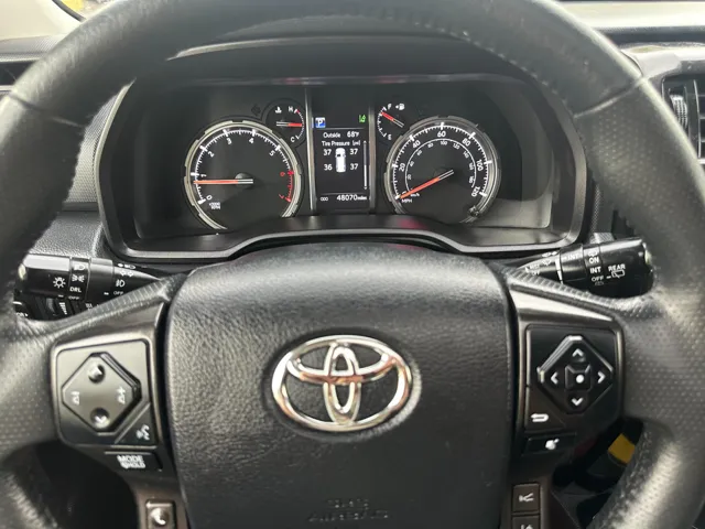 2021 Toyota 4Runner Venture - Photo 17