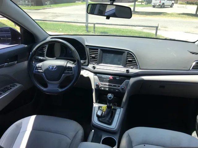 2017 Hyundai Elantra SE - Photo 12