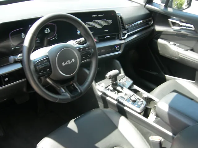 2023 Kia Sportage EX - Photo 6