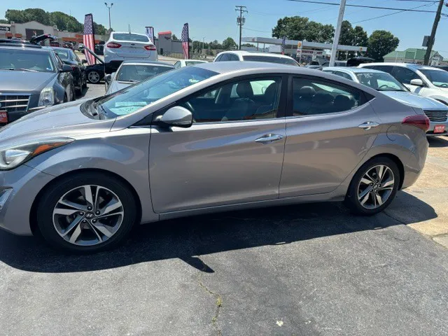 2015 Hyundai Elantra 1.8 Limited A/T PZEV's photo