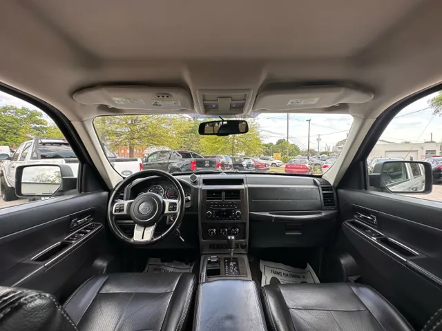 2011 Jeep Liberty Limited - Photo 34